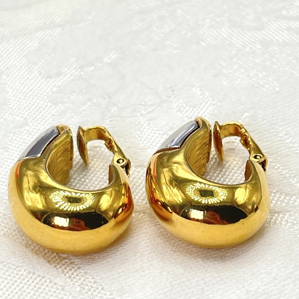 Vintage Givenchy Clip-On Earrings Silver & Gold Tone Signed Paris New York 1976 - Picture 4 of 12